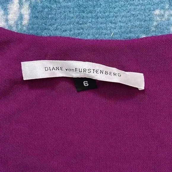 Dan Van Furstenberg V-neck asymmetrical open sleeve rare dress six - Picture 2 of 9